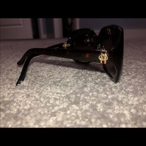 AUTHENTIC GUCCI sunglasses
